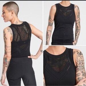 UEC ATHLETA BLACK OXYGEN TANK SZ XS